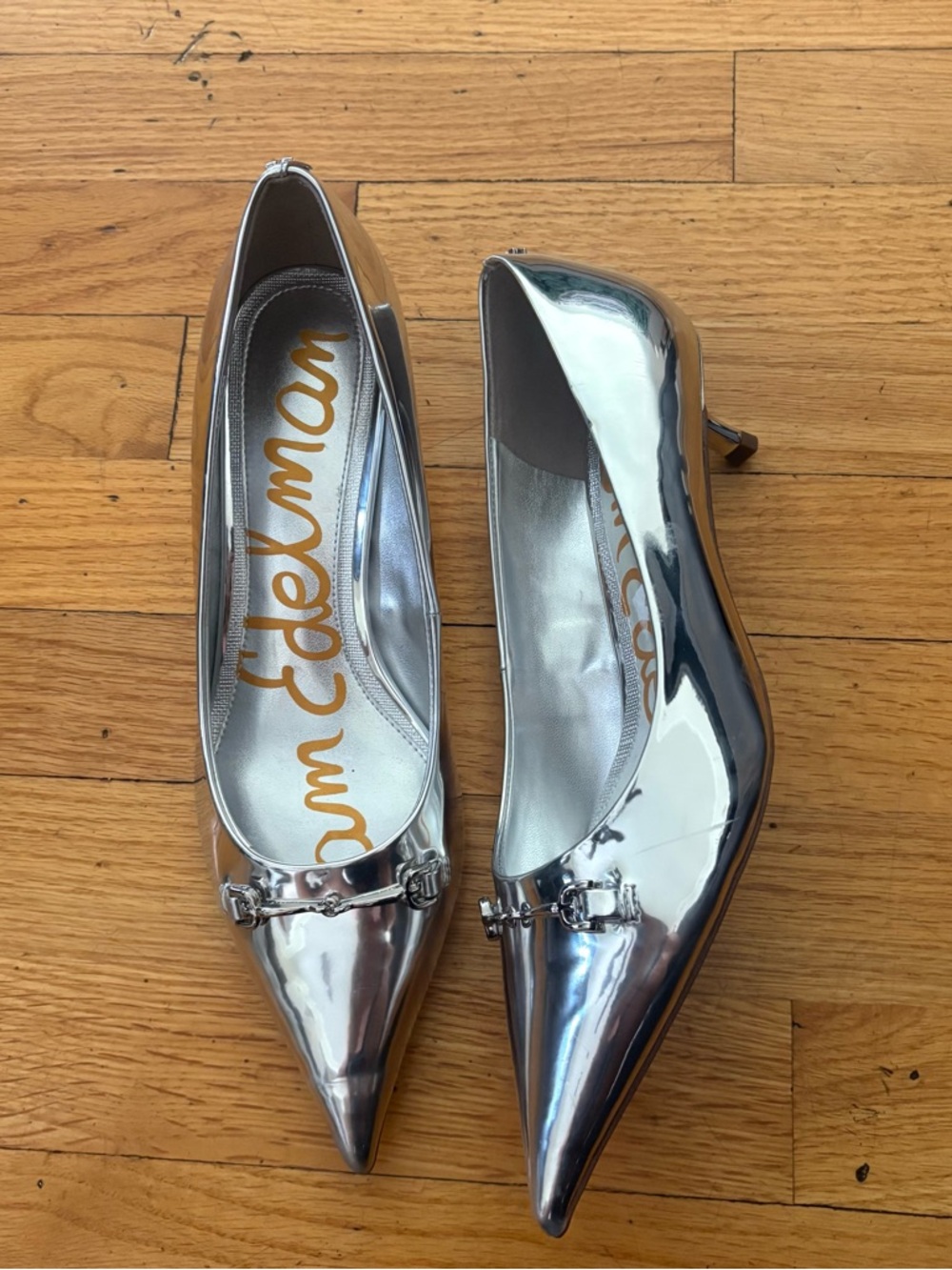 Sam Edelman Silver Mirror Pointed Toe Kitten Heel Pumps Size 8